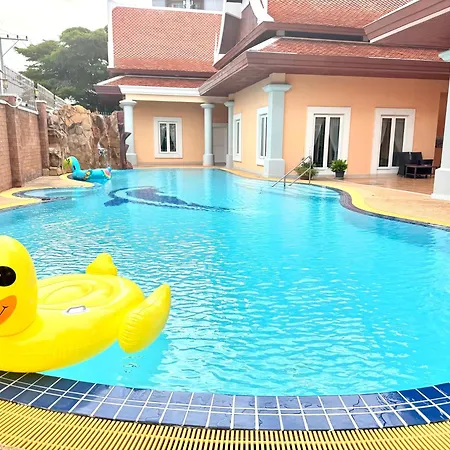 芭提雅市区近步行街1500平方6卧套房庄园别墅 Pattaya Exterior photo